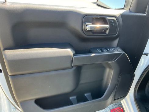 Certified 2024 GMC Sierra 1500 Pro w/ Pro Value Package image 6