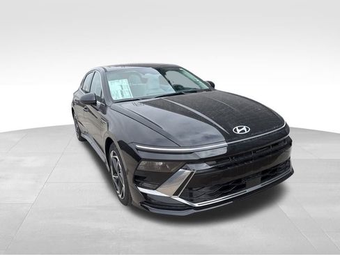 New 2026 Hyundai Sonata SEL image 2