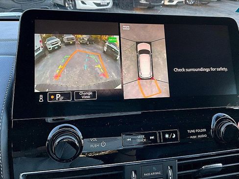 Used 2023 Nissan Armada Platinum w/ Captain's Chairs Package image 22