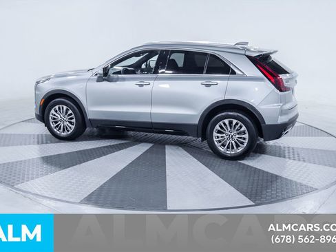 Used 2025 Cadillac XT4 Premium Luxury FWD image 5