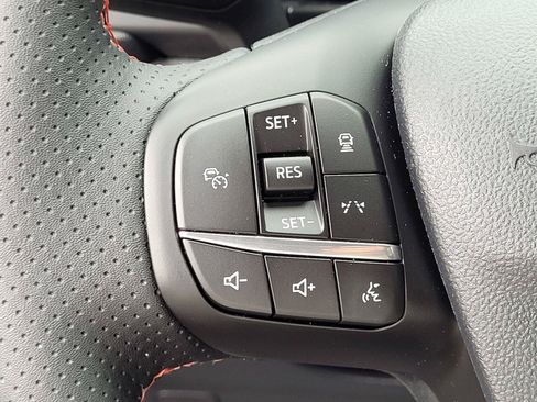 Used 2025 Ford Escape ST-Line Select w/ Tech Pack #1 AWD/4WD image 31