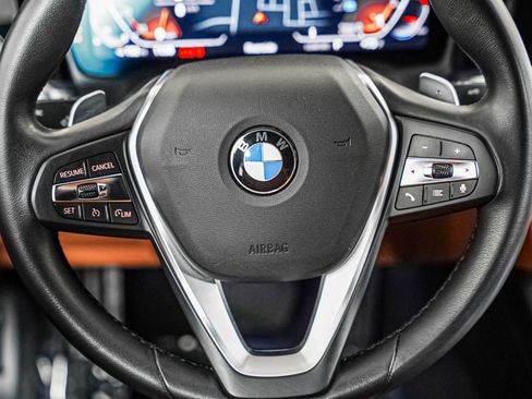 Used 2022 BMW 330i Sedan w/ Convenience Package RWD image 15