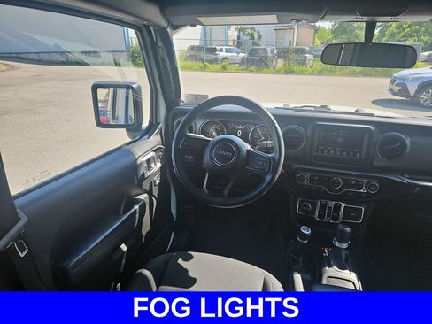 Used 2022 Jeep Wrangler Unlimited Sport AWD/4WD image 9