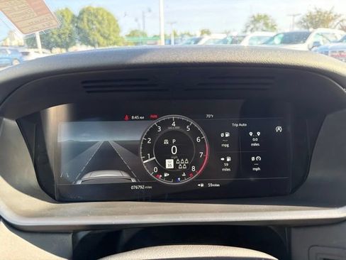 Used 2020 Land Rover Discovery Landmark AWD/4WD image 34