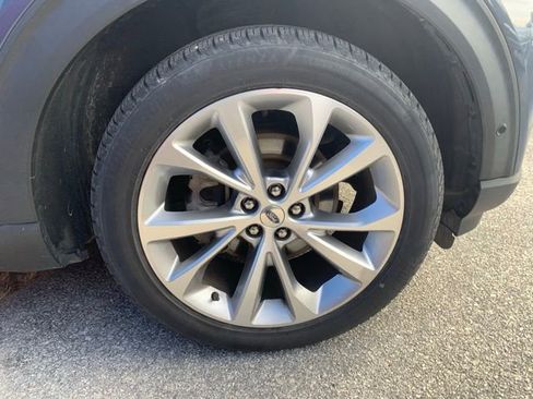 Used 2021 Ford Explorer Platinum w/ Equipment Group 601A image 26