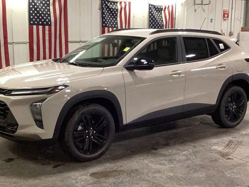 New 2026 Chevrolet Trax ACTIV image 2