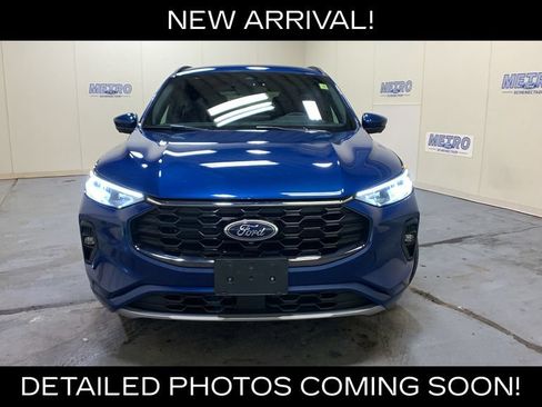 Used 2023 Ford Escape ST-Line Select w/ Tech Pack #2 AWD/4WD image 8