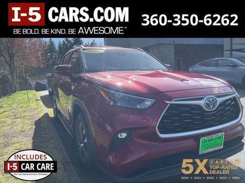Used 2022 Toyota Highlander XLE image 1