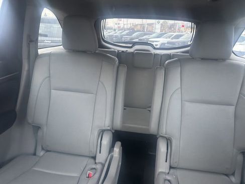 Used 2014 Toyota Highlander Limited image 16