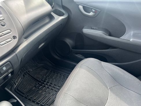 Used 2013 Honda Fit image 13