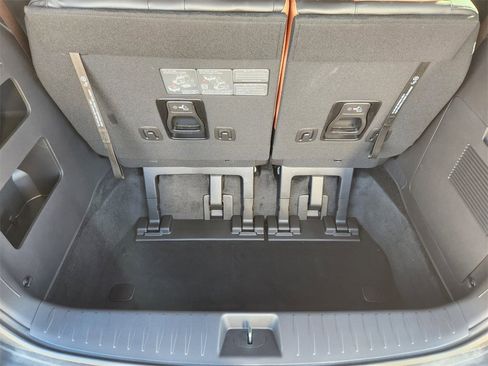 New 2026 Kia Carnival EX image 22