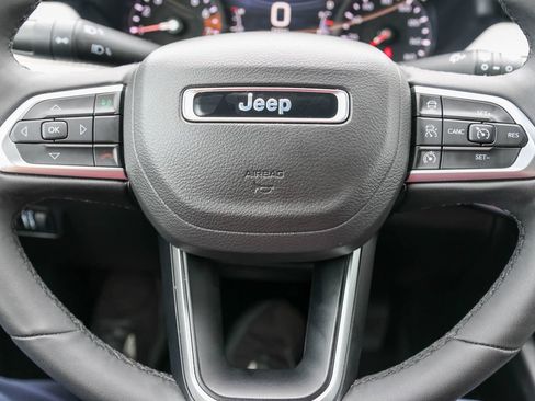 Used 2025 Jeep Compass Limited AWD/4WD image 20