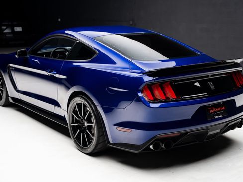 Used 2016 Ford Mustang Shelby GT350 w/ Track Package RWD image 25