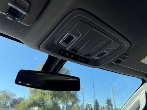 Used 2022 Chevrolet Silverado 2500 LT w/ Convenience Package image 34