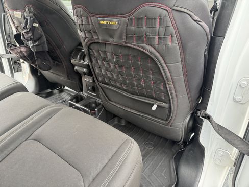 Used 2020 Jeep Gladiator Overland image 46