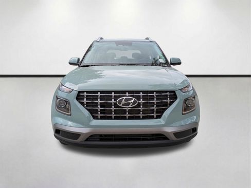 New 2026 Hyundai Venue SEL FWD image 3