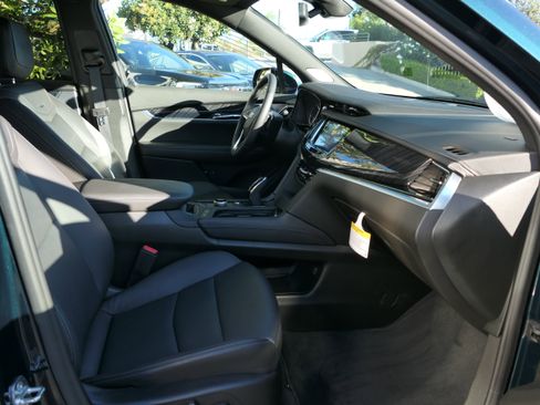 New 2025 Cadillac XT6 Premium Luxury image 27