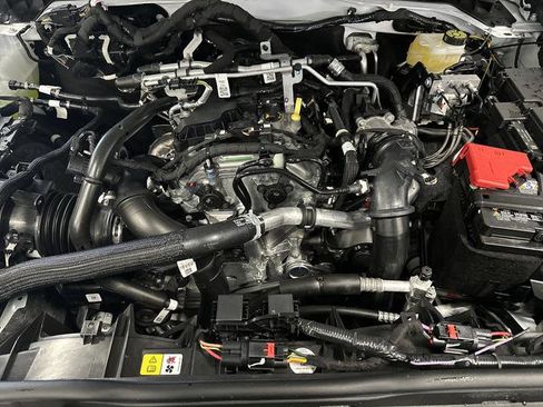 New 2025 Ford Bronco Outer Banks w/ Sasquatch Package image 37