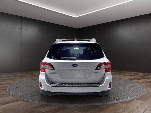 Used 2017 Subaru Outback 2.5i Limited image 7
