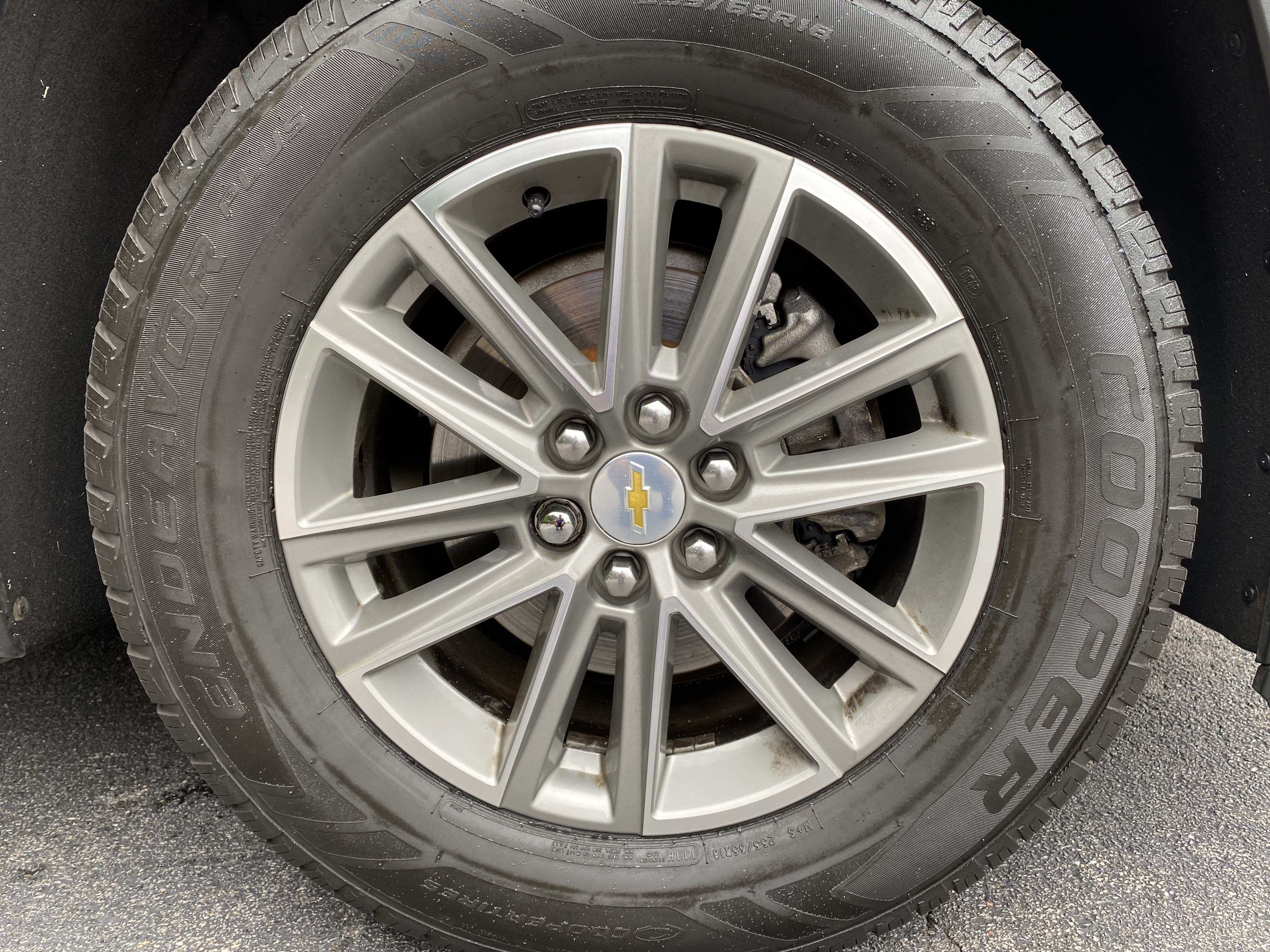 Used 2023 Chevrolet Traverse LT FWD image 13