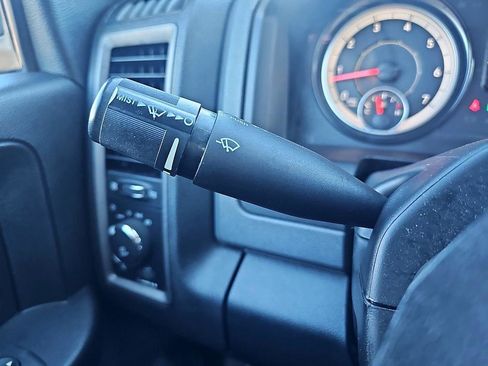 Used 2017 RAM 1500 Express image 19