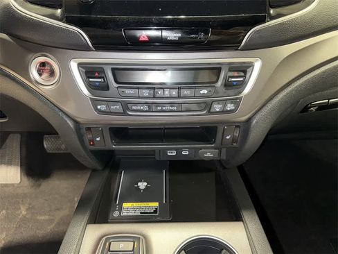 Certified 2025 Honda Passport EX-L image 21