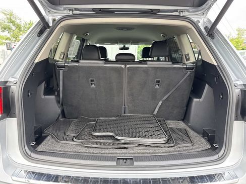 Used 2023 Volkswagen Atlas SE AWD/4WD image 12