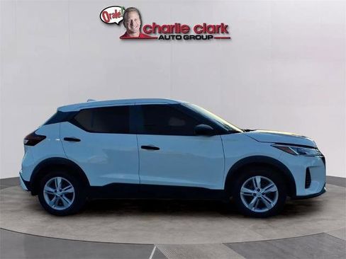 Certified 2023 Nissan Kicks S image 6