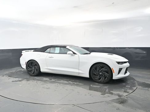 Used 2017 Chevrolet Camaro SS image 7