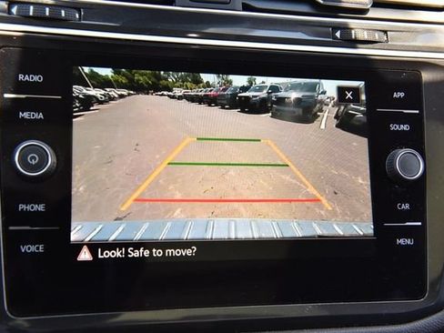 Certified 2024 Volkswagen Tiguan Wolfsburg Edition w/ Panoramic Sunroof Package AWD/4WD image 13