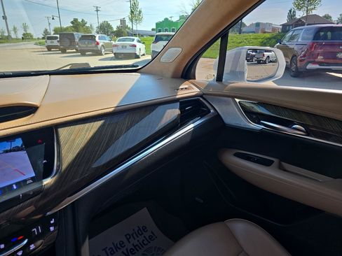 Used 2020 Cadillac XT6 Premium Luxury w/ Platinum Package AWD/4WD image 43