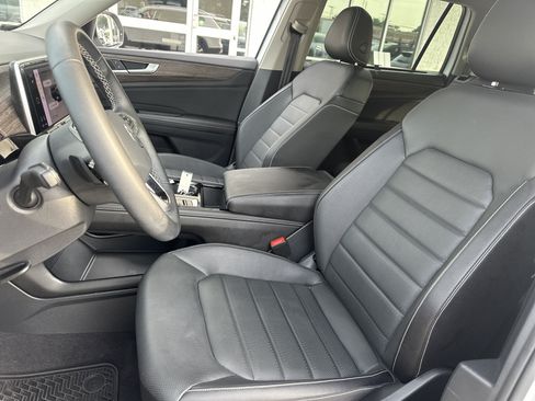 Used 2026 Volkswagen Atlas SEL AWD/4WD image 14