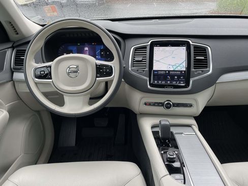 Certified 2023 Volvo XC90 B5 Core w/ Protection Package Premier AWD/4WD image 13