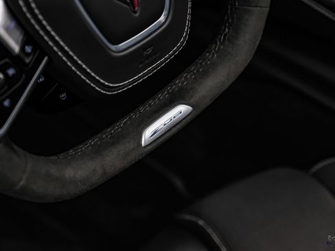 Used 2025 Chevrolet Corvette Z06 image 55