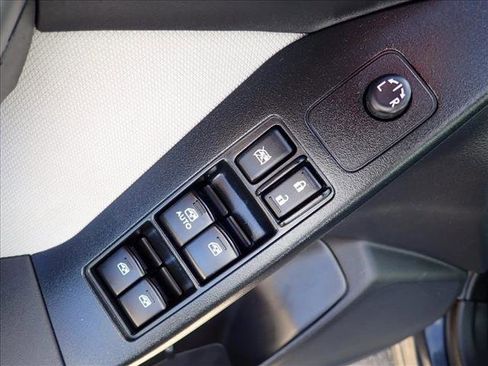 Used 2016 Subaru Forester 2.5i Premium w/ All-Weather Package image 14