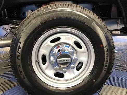 New 2026 Ford F250 XL w/ XL Chrome Package AWD/4WD image 11