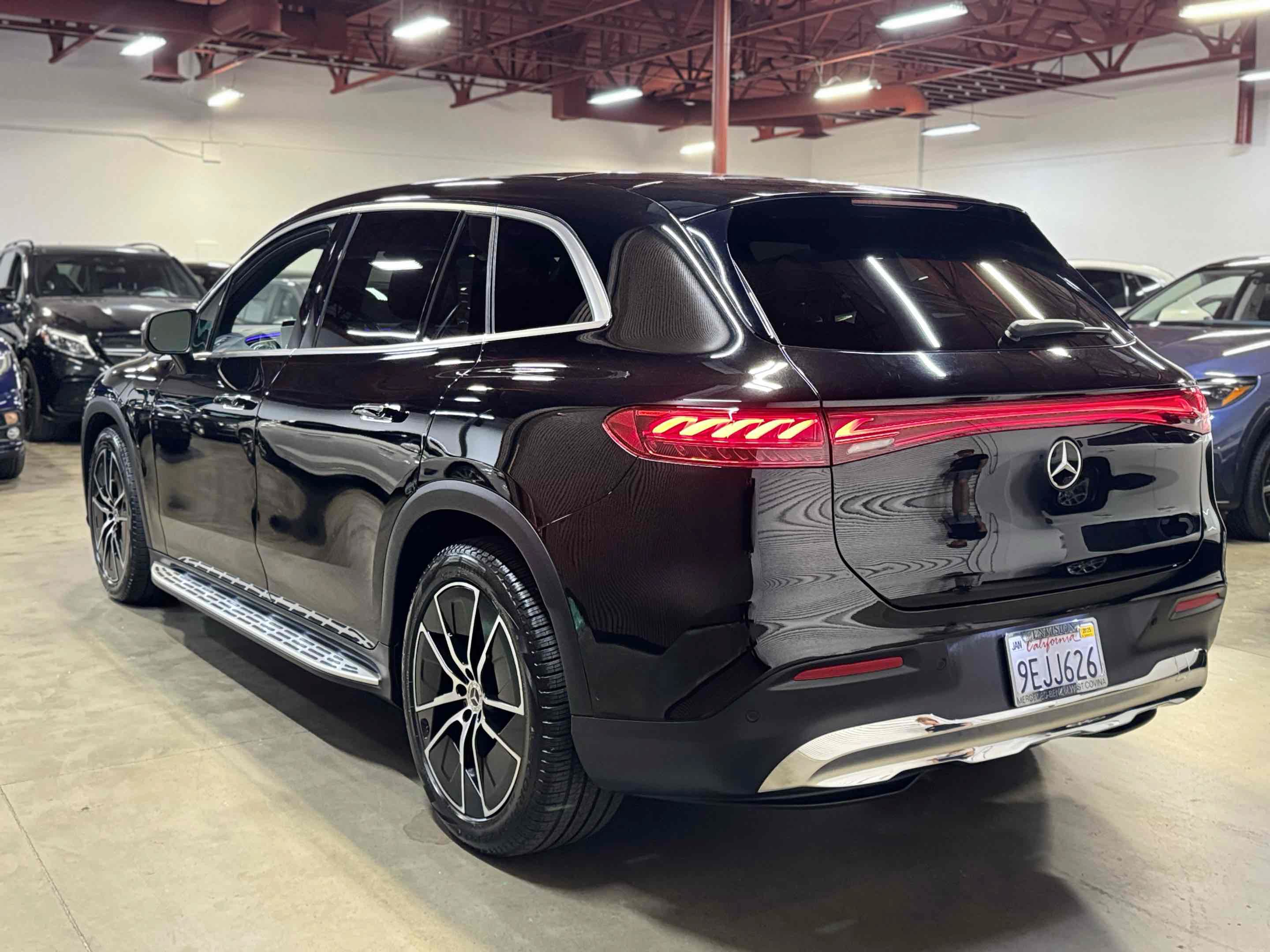 Used 2023 Mercedes-Benz EQS 450+ SUV image 2