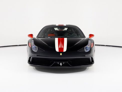 Used 2015 Ferrari 458 Speciale Coupe image 8