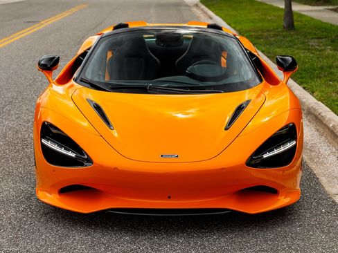 New 2027 McLaren 750S Spider RWD image 3