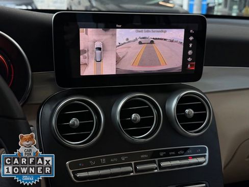 Used 2022 Mercedes-Benz GLC 300 w/ Premium Package Lite image 7