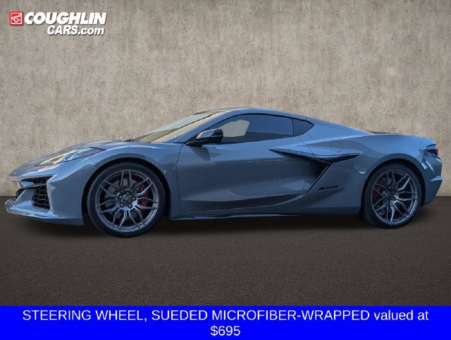 Used 2025 Chevrolet Corvette Z06 RWD image 5