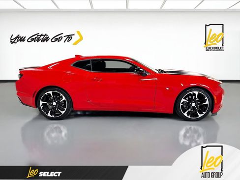 Used 2021 Chevrolet Camaro LT w/ RS Package image 4