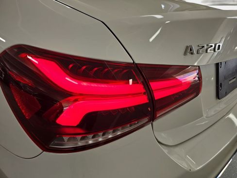 Used 2022 Mercedes-Benz A 220 image 32