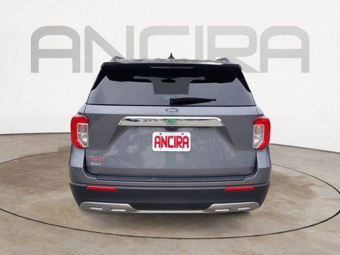 Used 2024 Ford Explorer XLT w/ Equipment Group 202A image 13