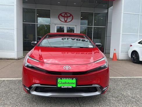 New 2026 Toyota Prius XLE FWD image 2