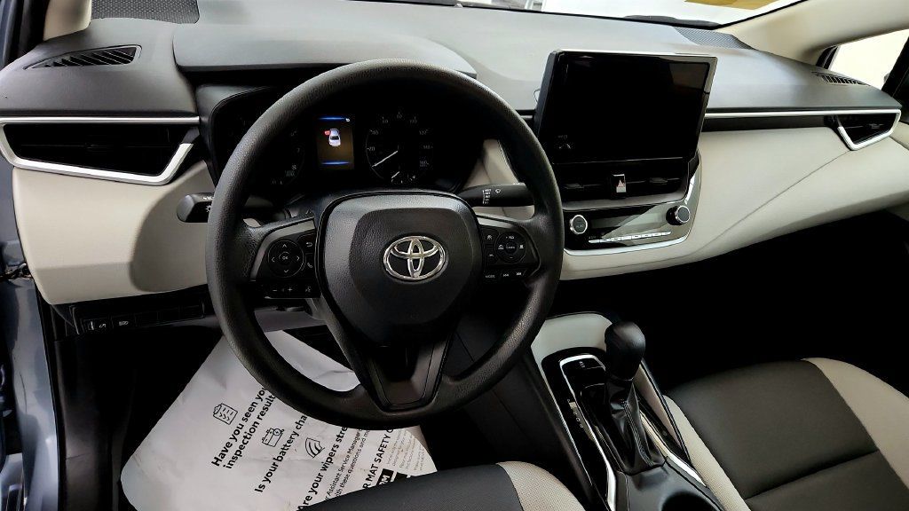 Used 2023 Toyota Corolla LE w/ Carpet Mat Package (TMS) FWD image 24