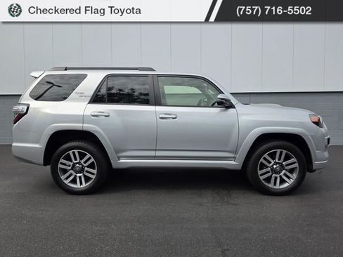 Used 2022 Toyota 4Runner TRD Sport w/ Technology Package AWD/4WD image 9