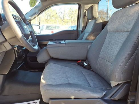 Used 2023 Ford F150 XL w/ Trailer Tow Package image 11