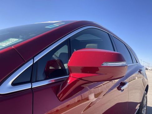 Certified 2023 Cadillac XT5 Premium Luxury w/ Technology Package image 11