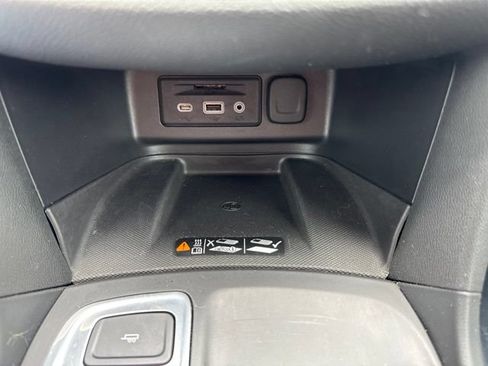 Used 2019 Chevrolet Equinox Premier w/ LPO, Cargo Package FWD image 51